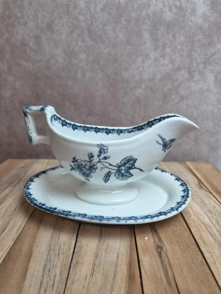 Saucière ancienne Sarreguemines forme Bambou – décor bleu non répertorié – terre de fer
